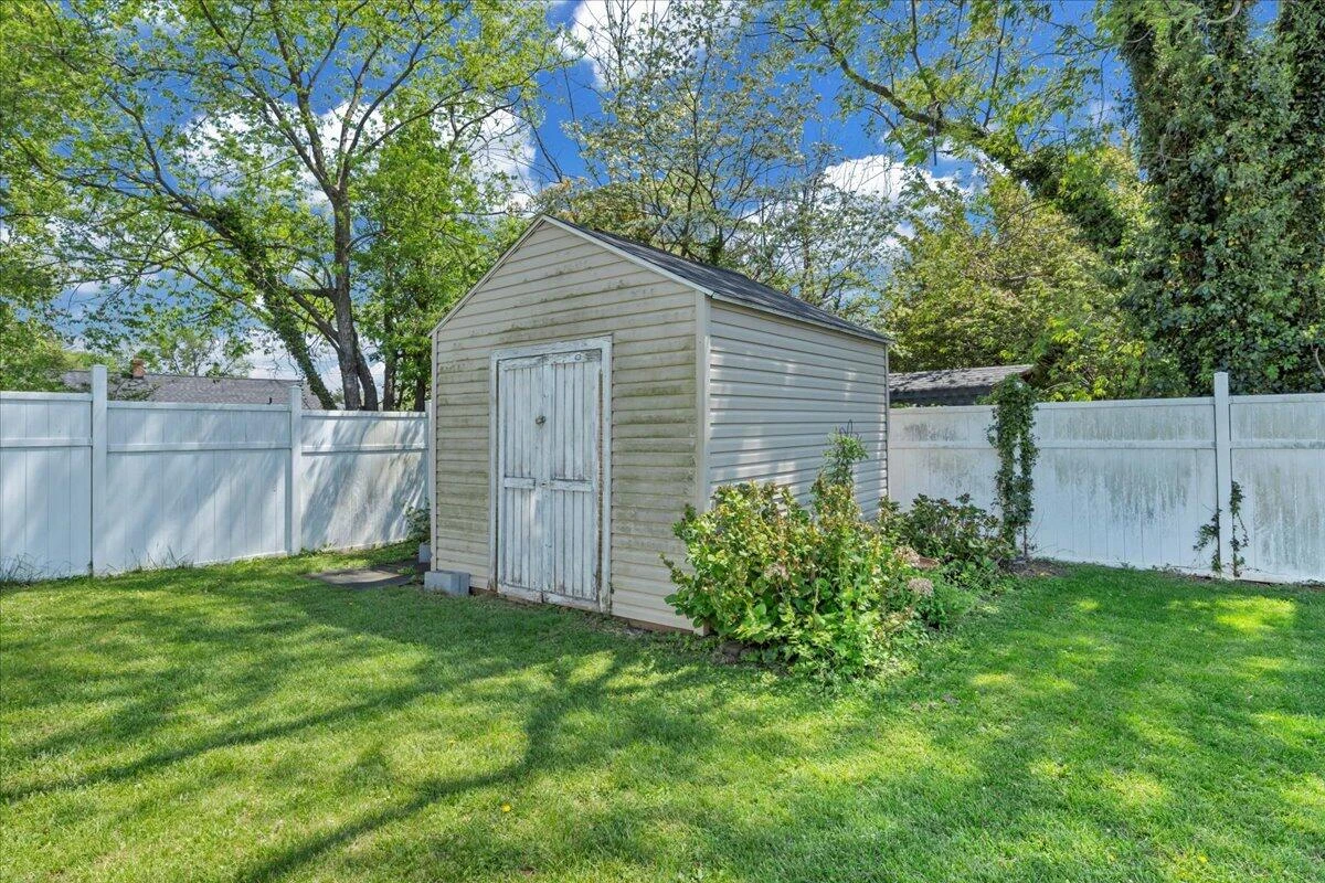 212 N Bruffey ST - Photo 26