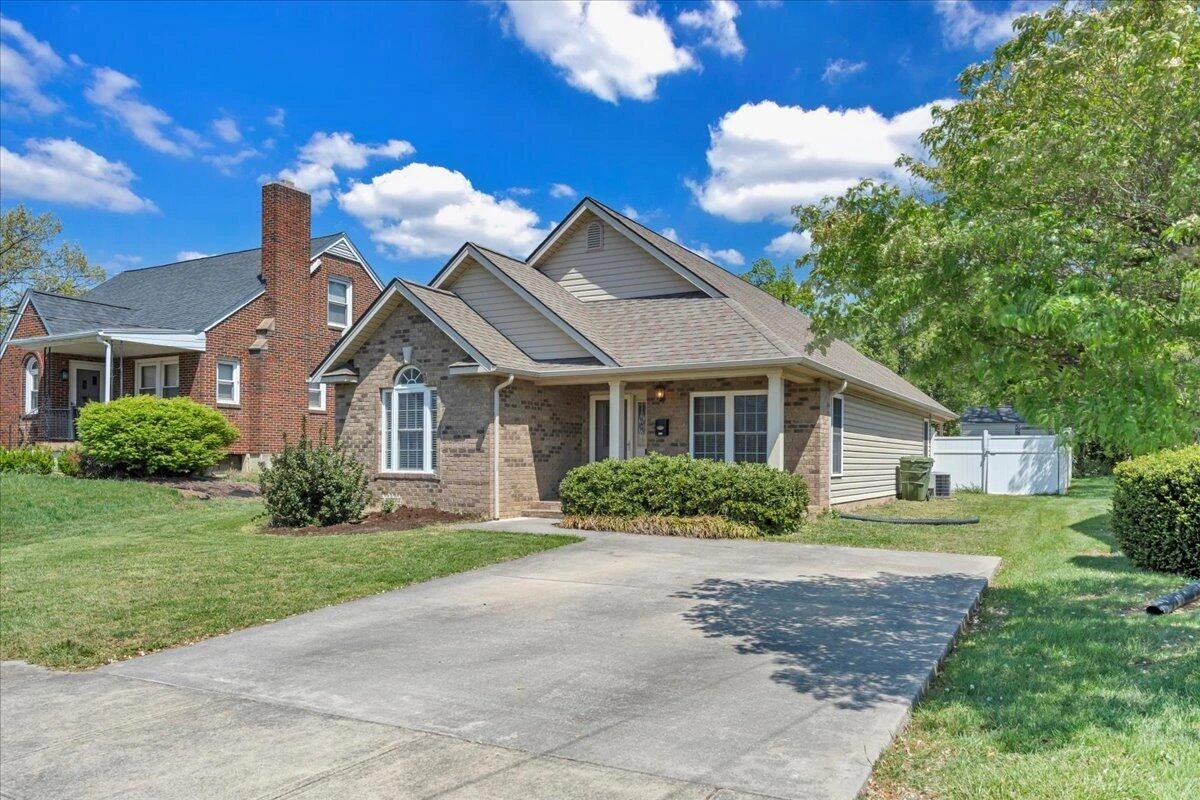 212 N Bruffey ST - Photo 31