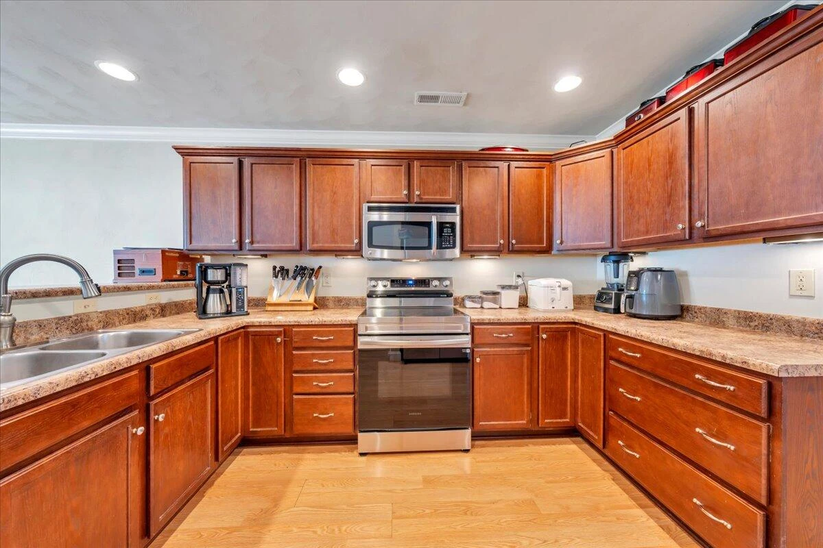 212 N Bruffey ST - Photo 9