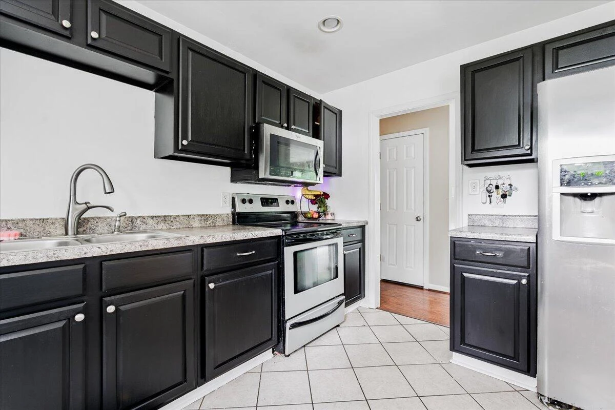 931 Hedgewood DR - Photo 15