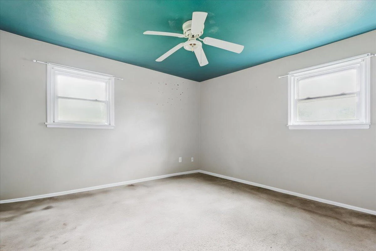 931 Hedgewood DR - Photo 17
