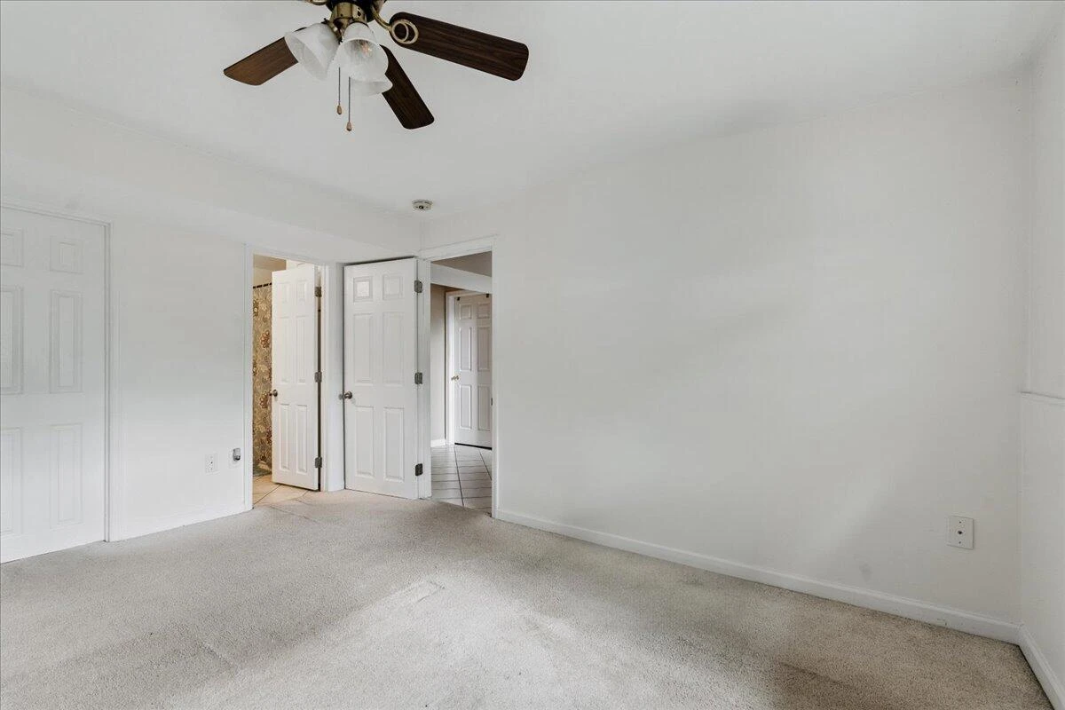 931 Hedgewood DR - Photo 26