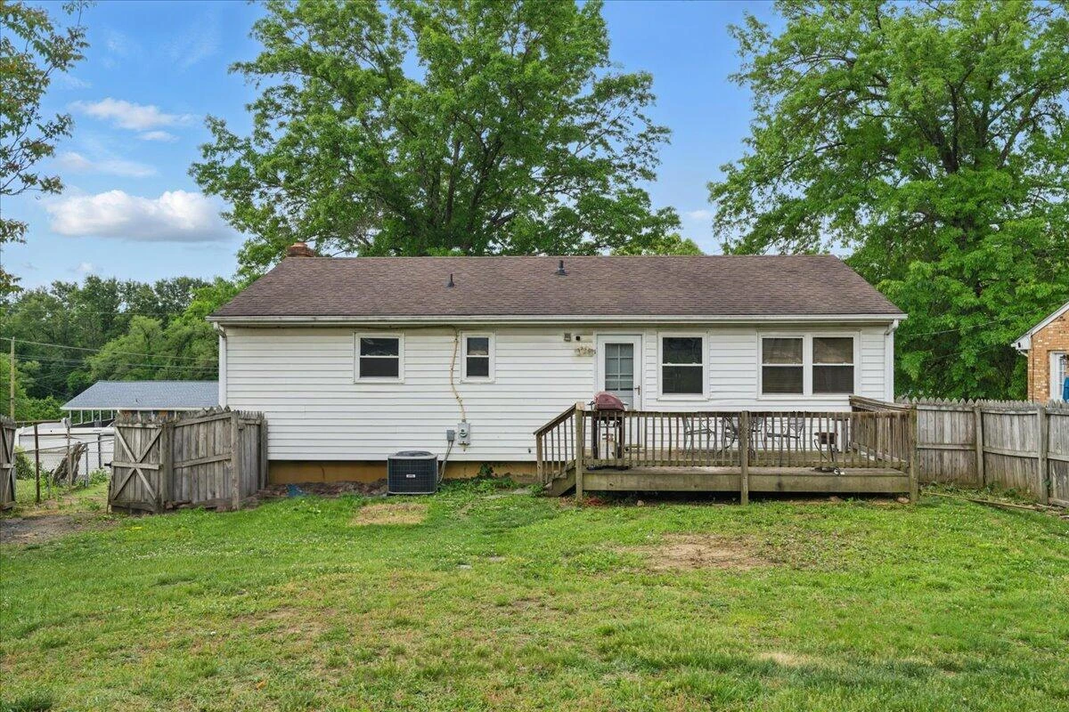 931 Hedgewood DR - Photo 34