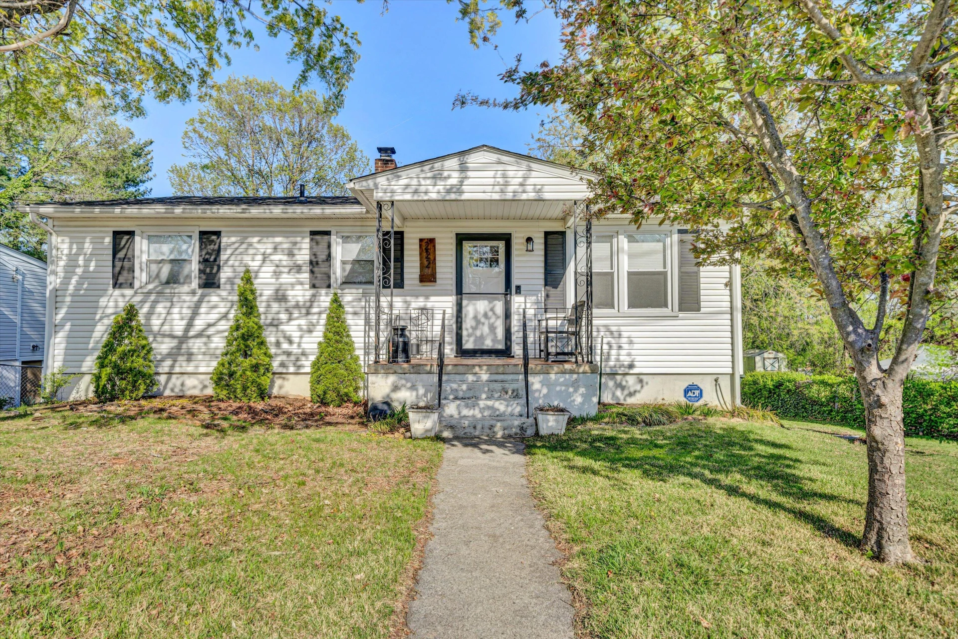 222 Braxton  AVE