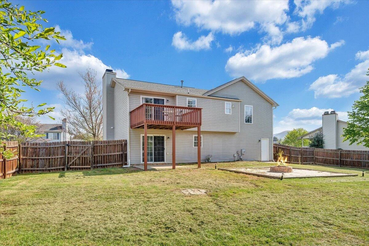 2237 Bloomfield AVE - Photo 35