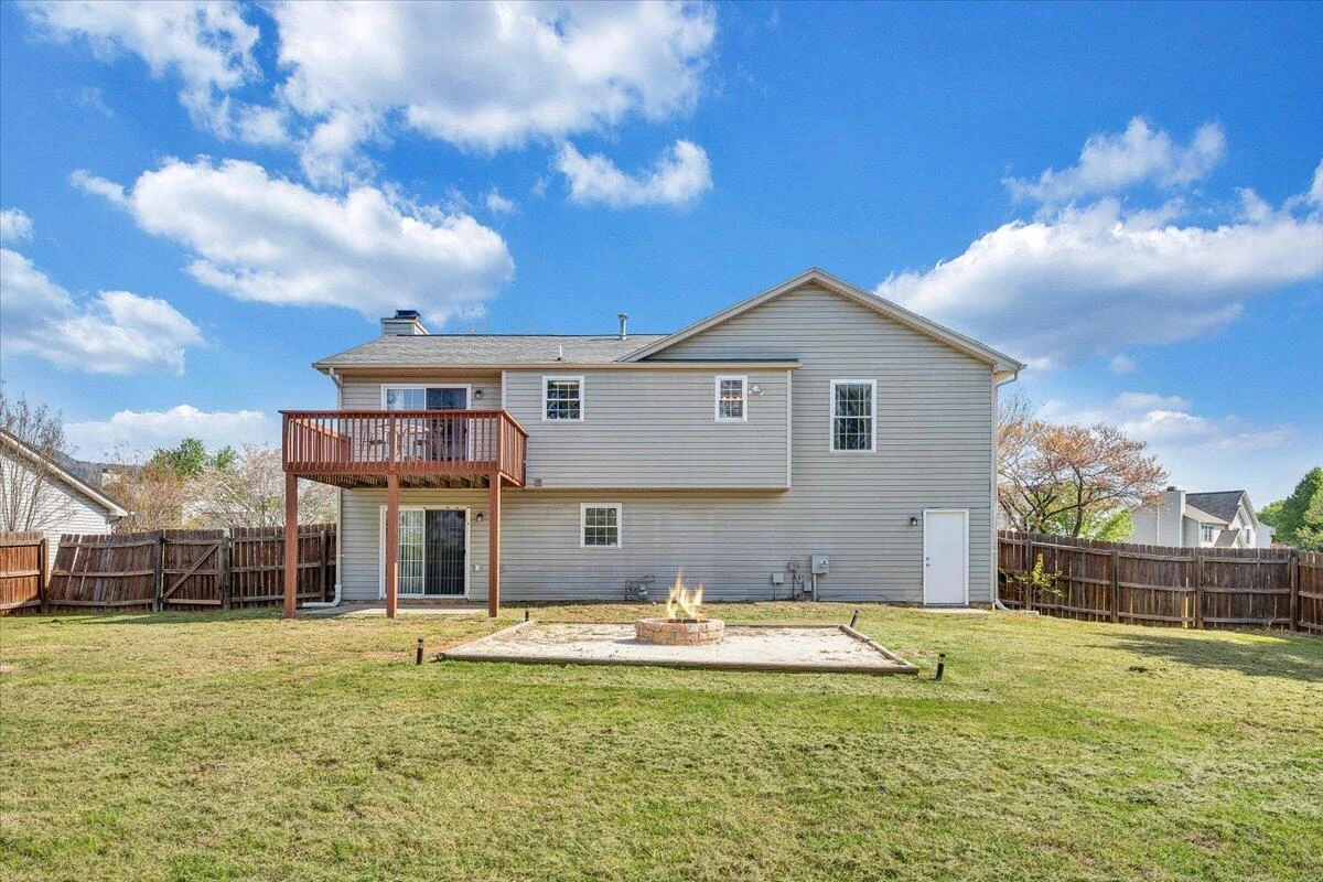 2237 Bloomfield AVE - Photo 36