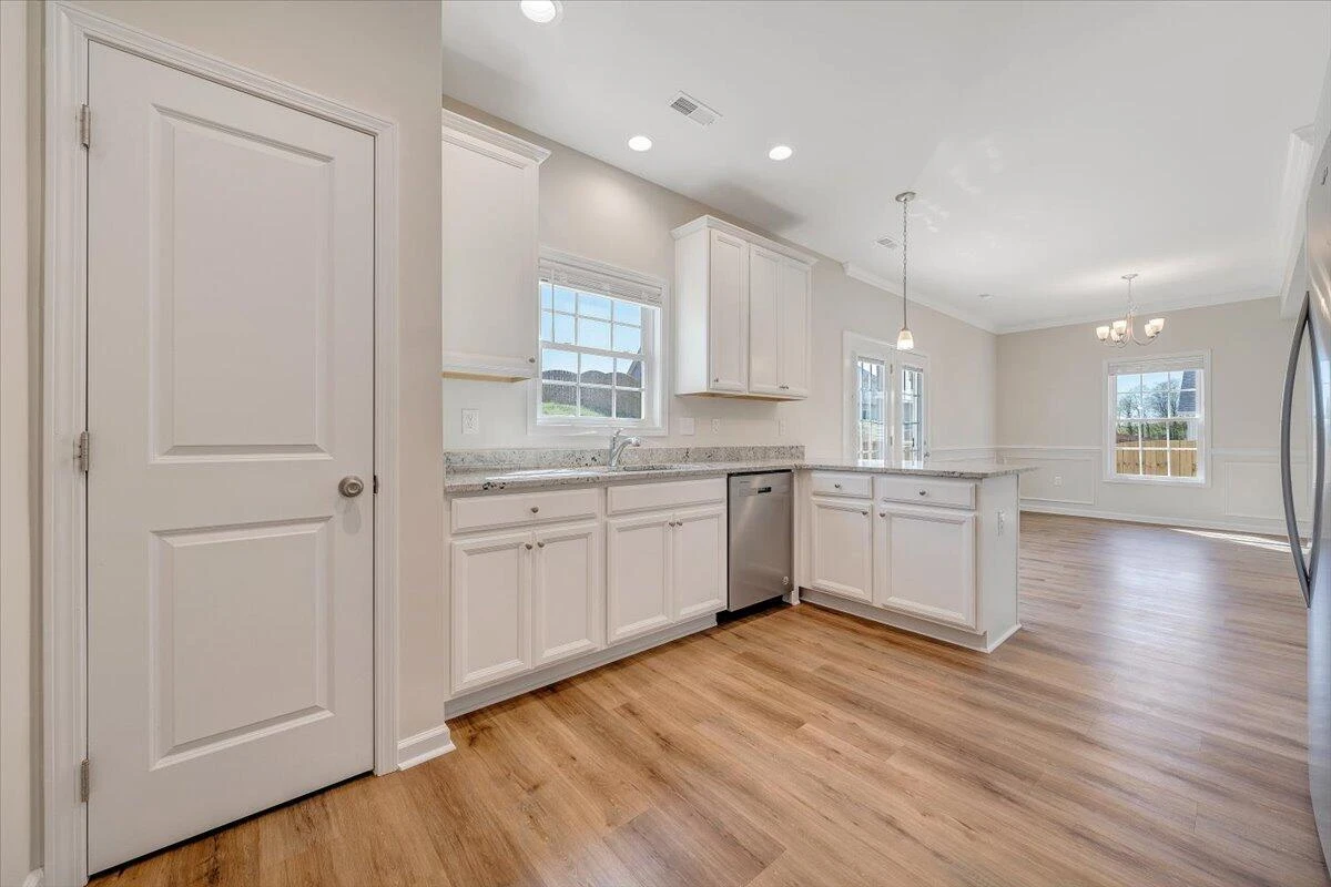 2071 Heys LN - Photo 19