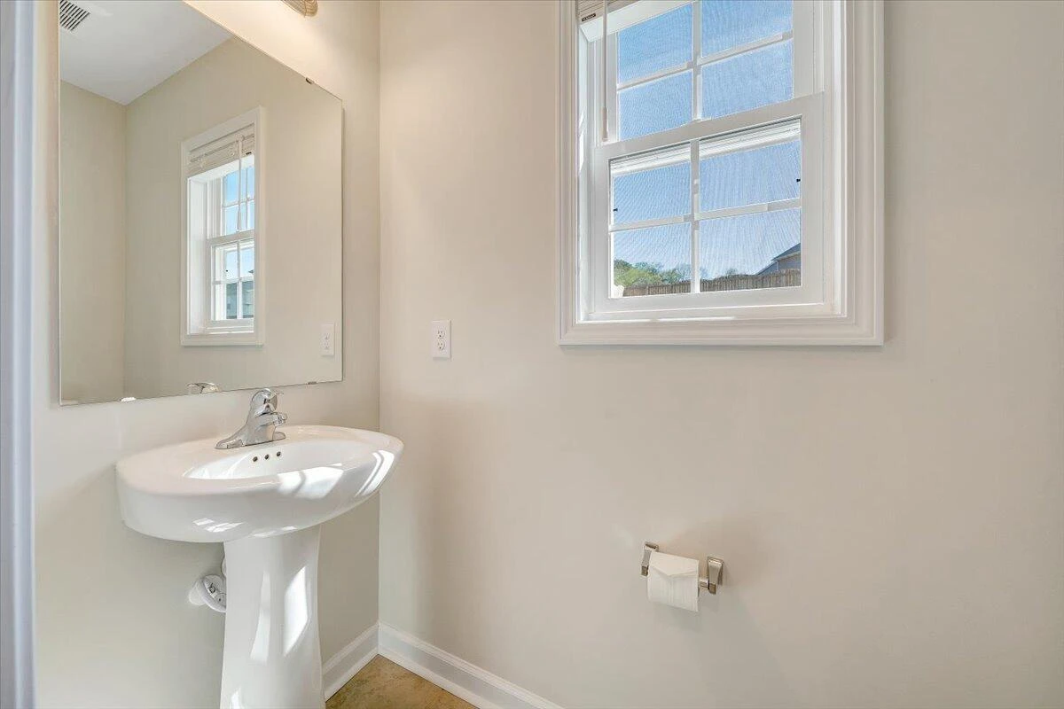 2071 Heys LN - Photo 22