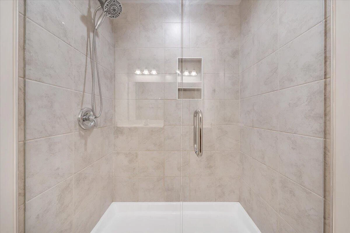 2071 Heys LN - Photo 27
