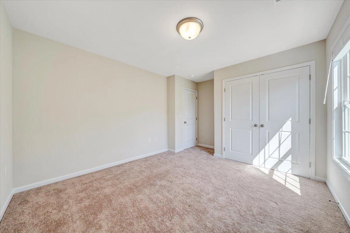 2071 Heys LN - Photo 33