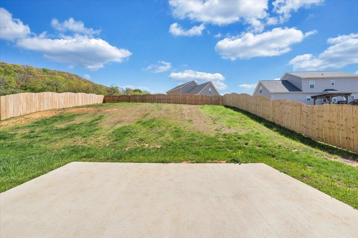 2071 Heys LN - Photo 38