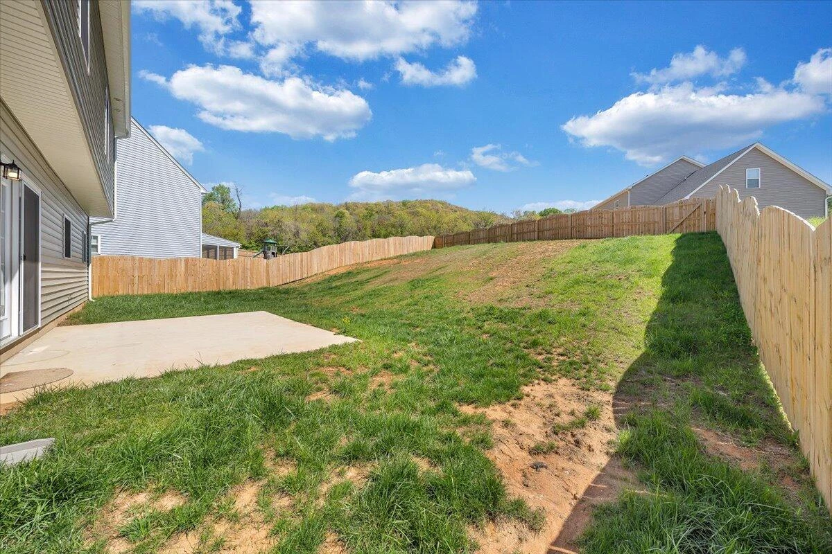 2071 Heys LN - Photo 39
