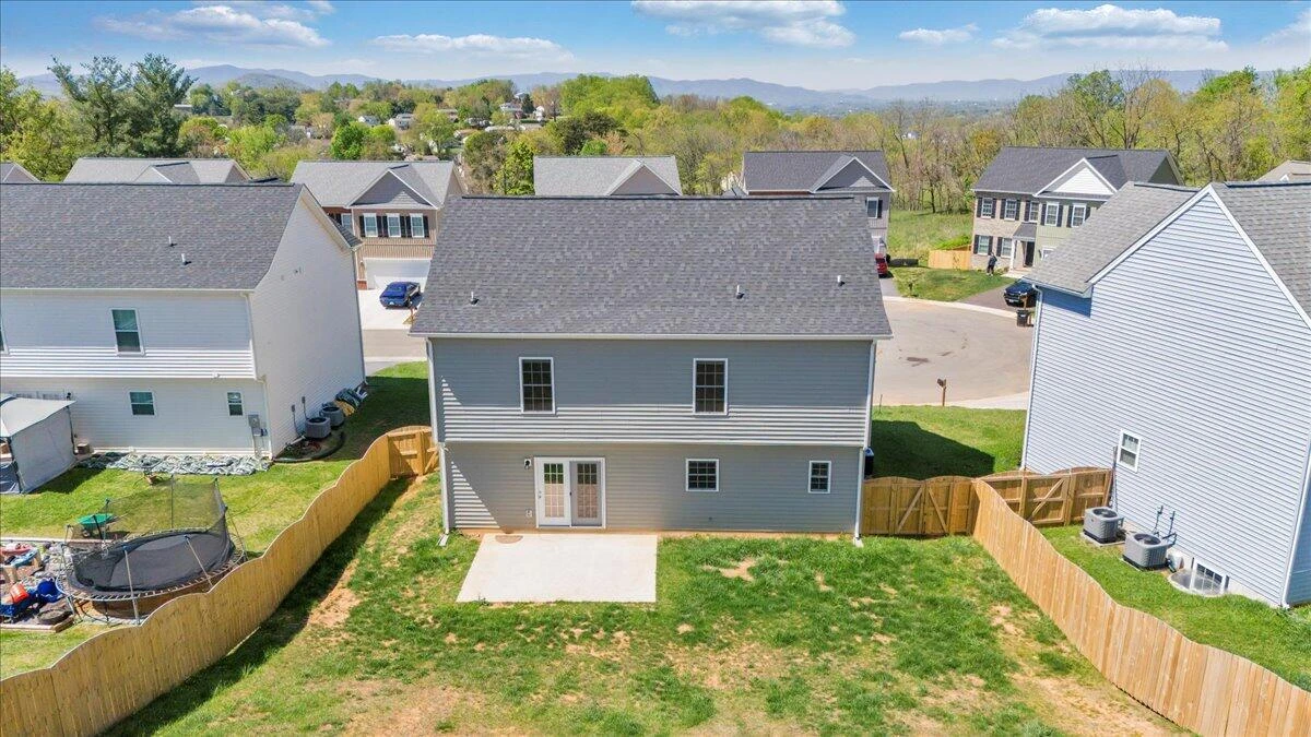 2071 Heys LN - Photo 42