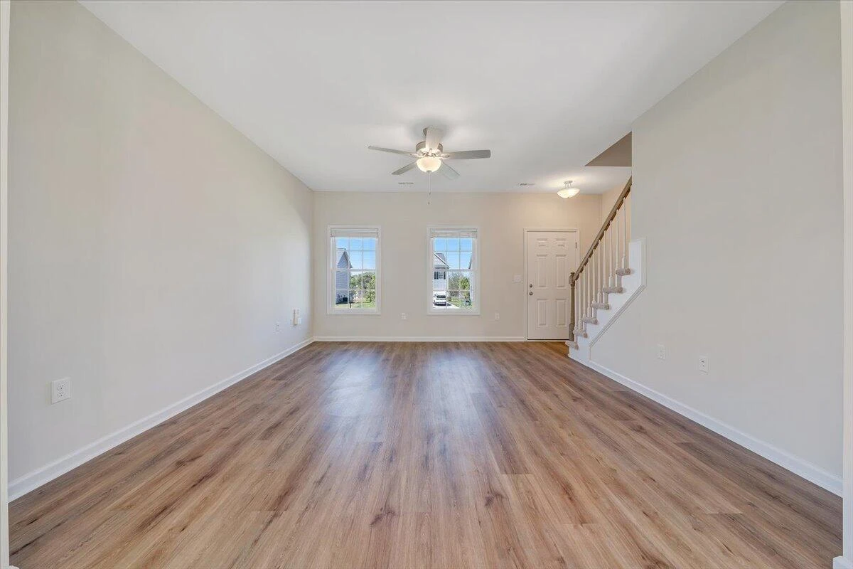2071 Heys LN - Photo 10