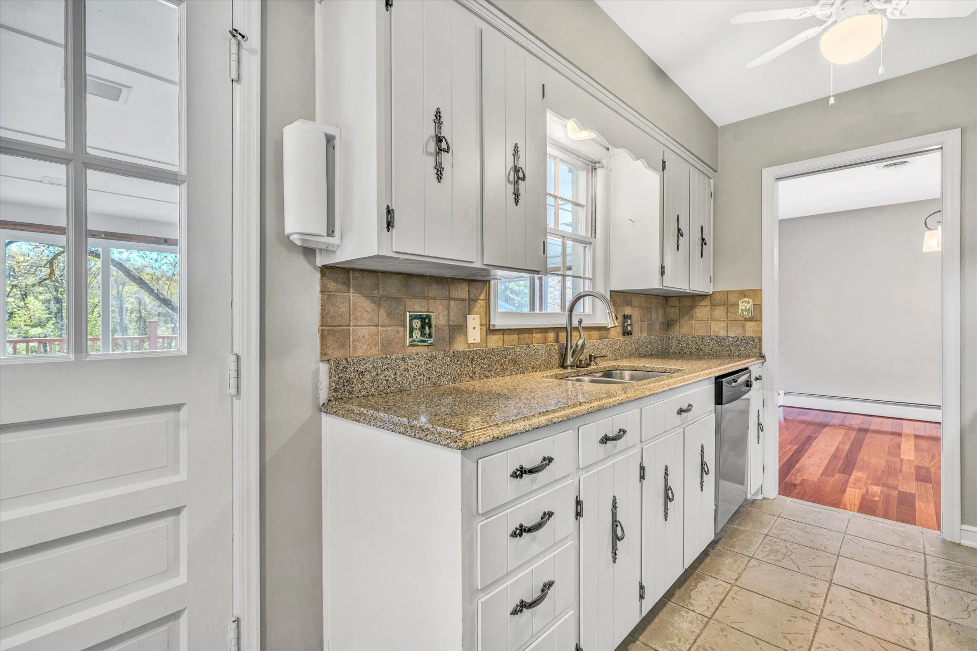 5519 Medmont CIR - Photo 11