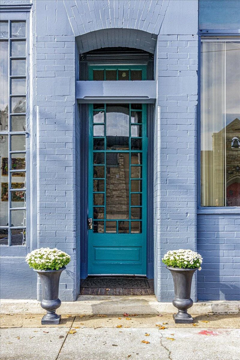 205 College AVE