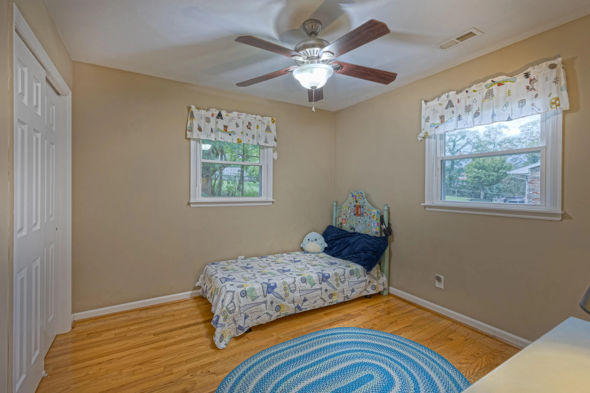 322 Ingal BLVD - Photo 11