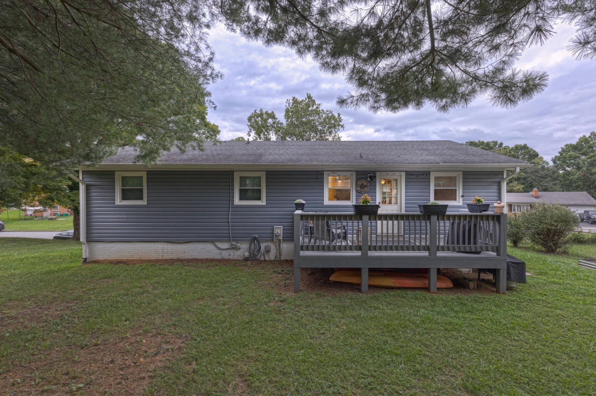 322 Ingal BLVD - Photo 23