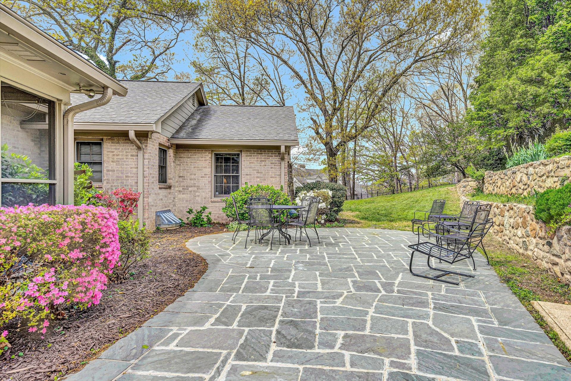 1367 Lakewood DR - Photo 21