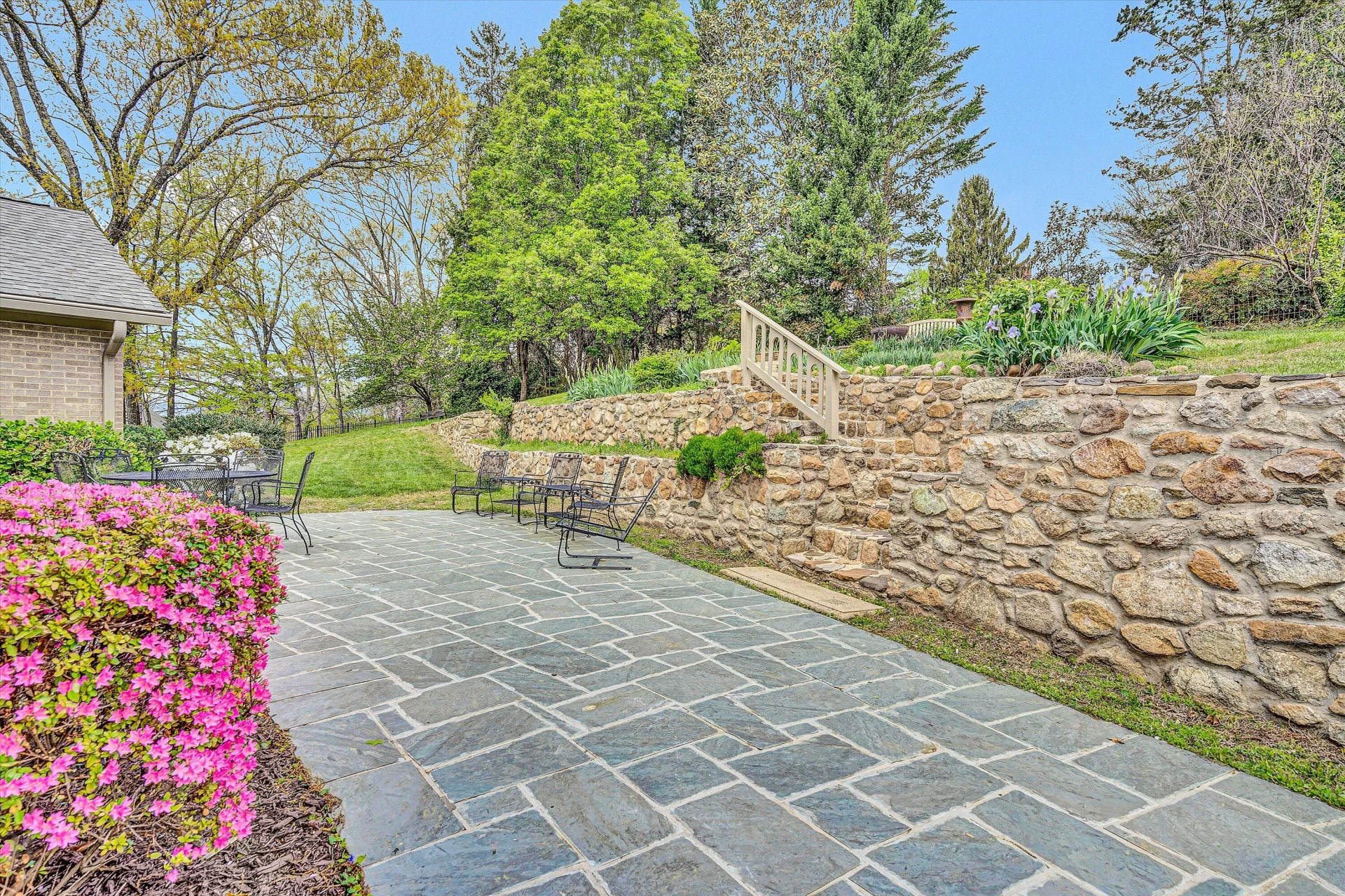 1367 Lakewood DR - Photo 22