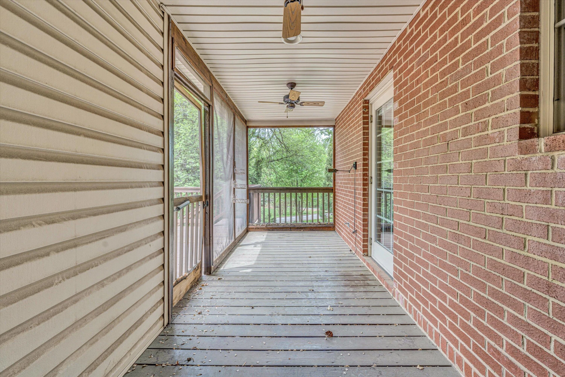 2833 Longview AVE - Photo 14