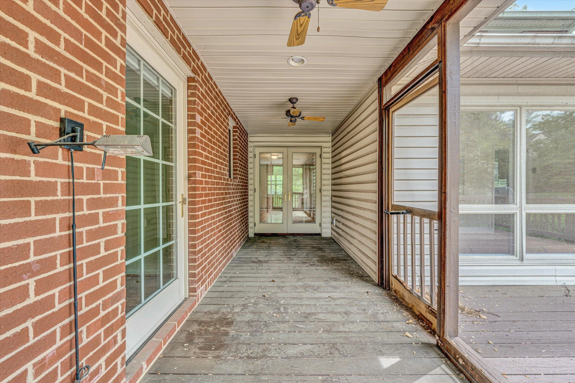 2833 Longview AVE - Photo 15