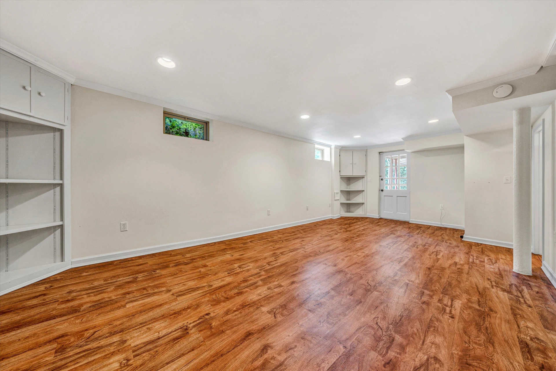 2833 Longview AVE - Photo 33