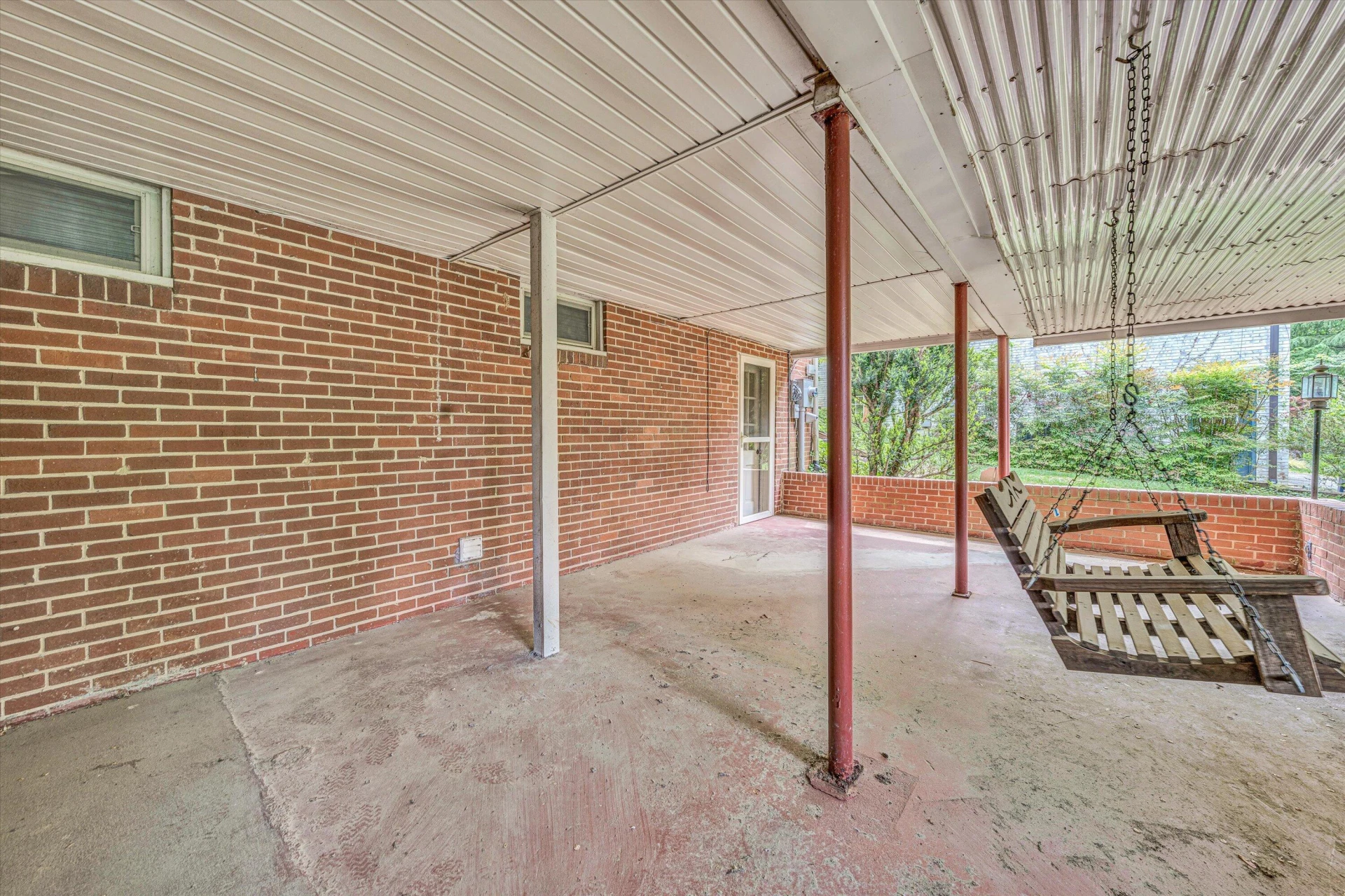2833 Longview AVE - Photo 43