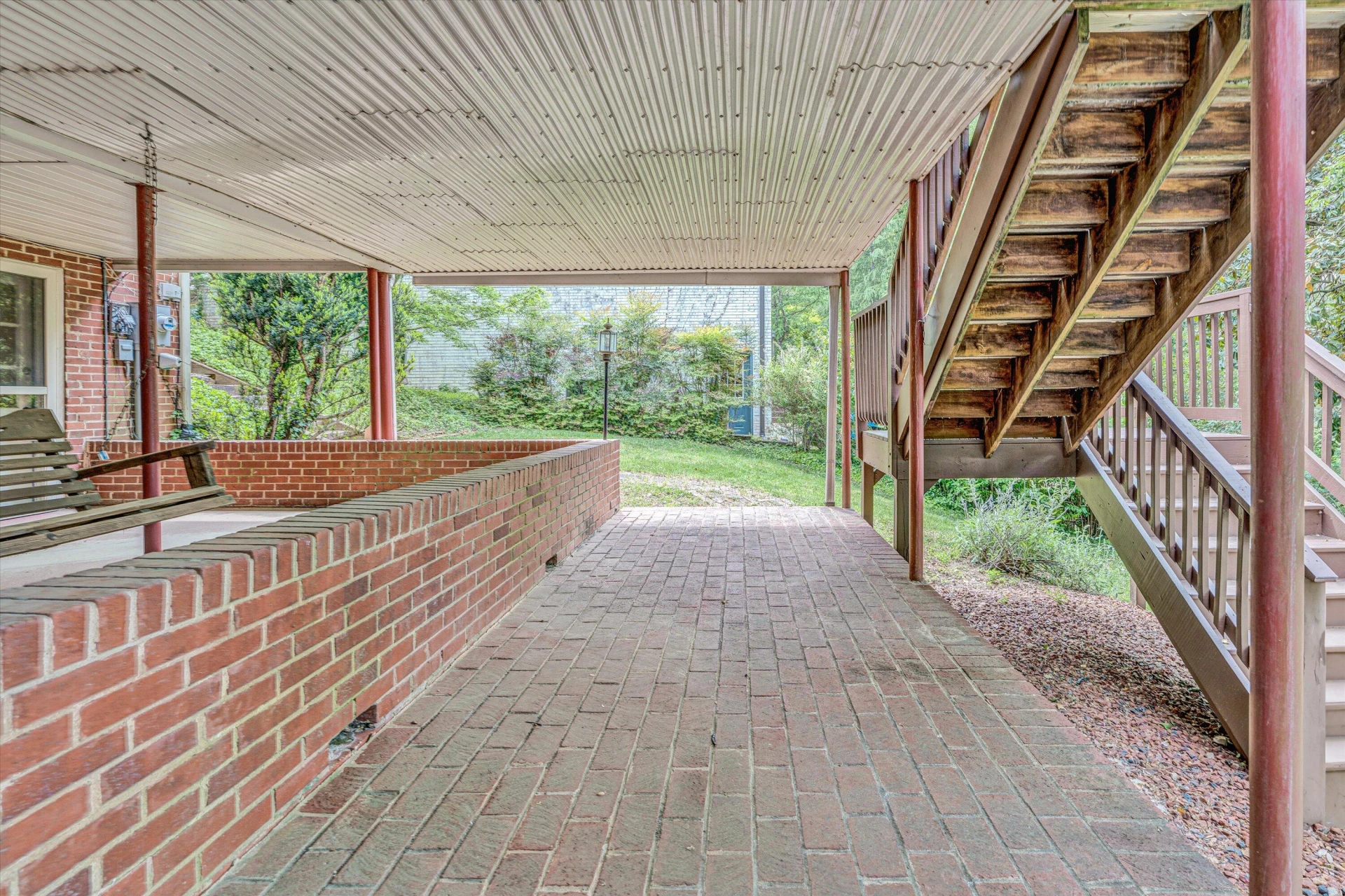 2833 Longview AVE - Photo 44