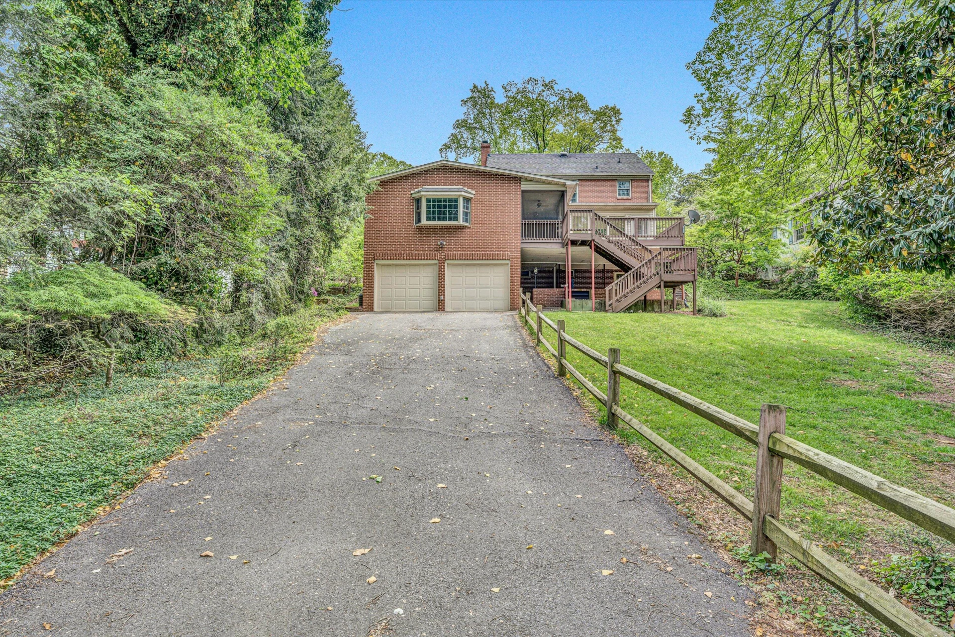 2833 Longview AVE - Photo 48