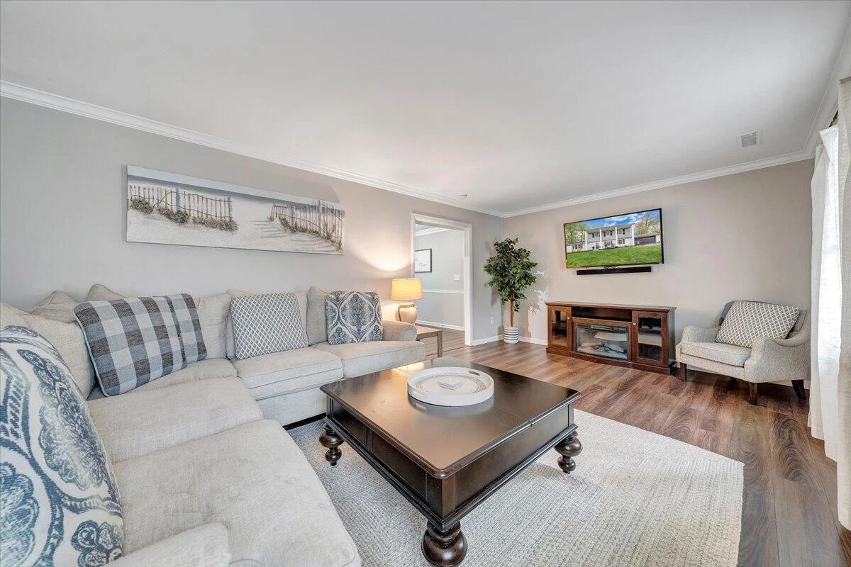 1016 CHESTNUT MOUNTAIN DR - Photo 10