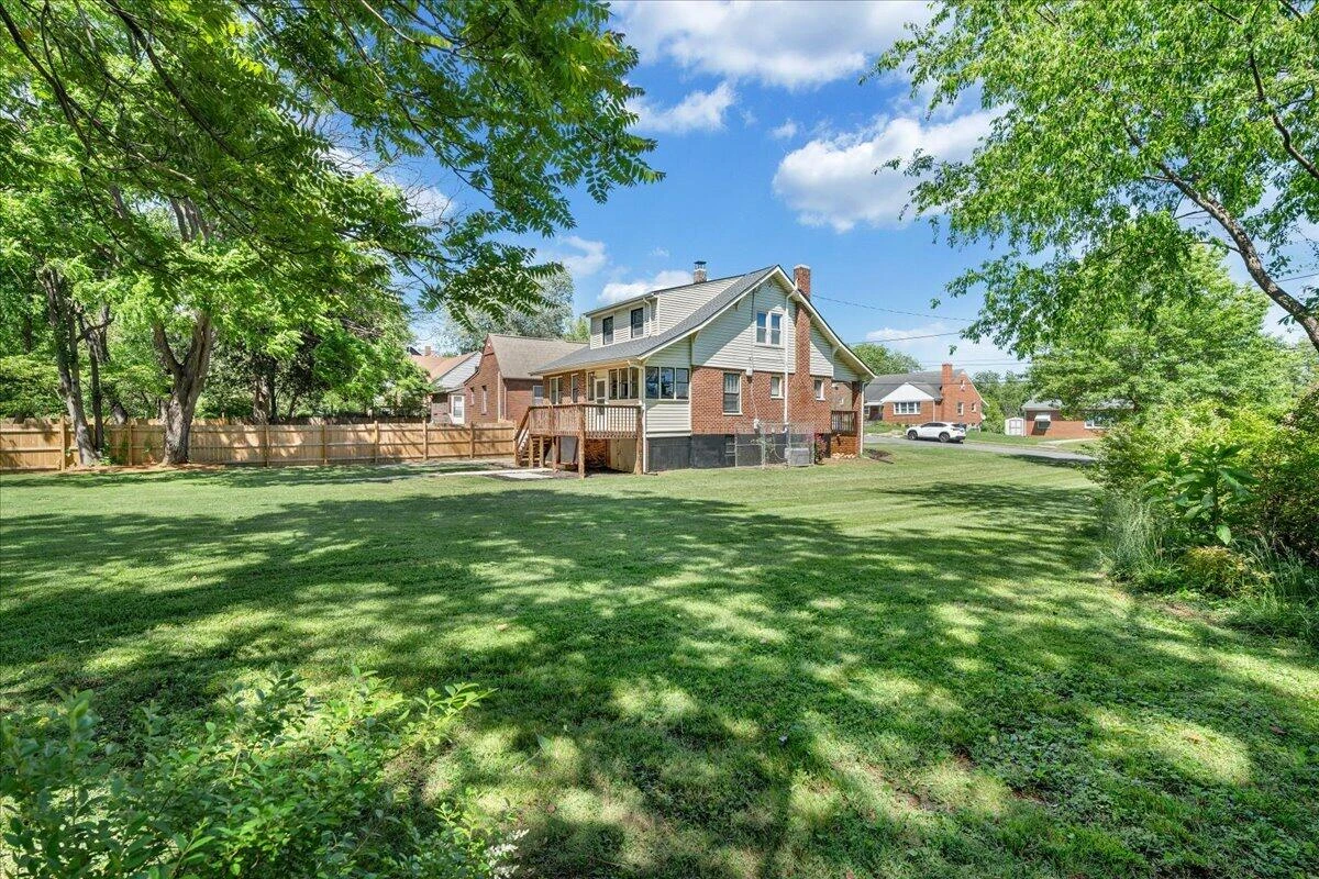 3518 Princeton CIR - Photo 18