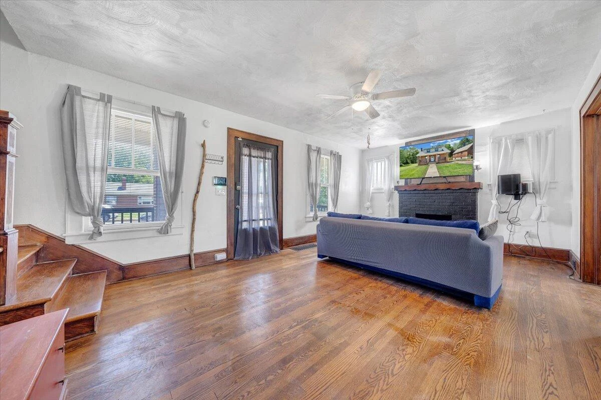 3518 Princeton CIR - Photo 36