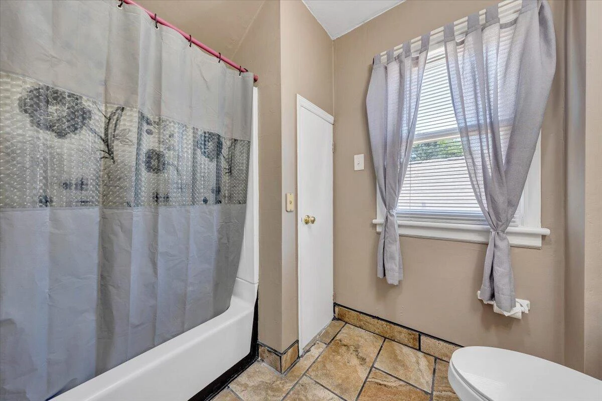 3518 Princeton CIR - Photo 52