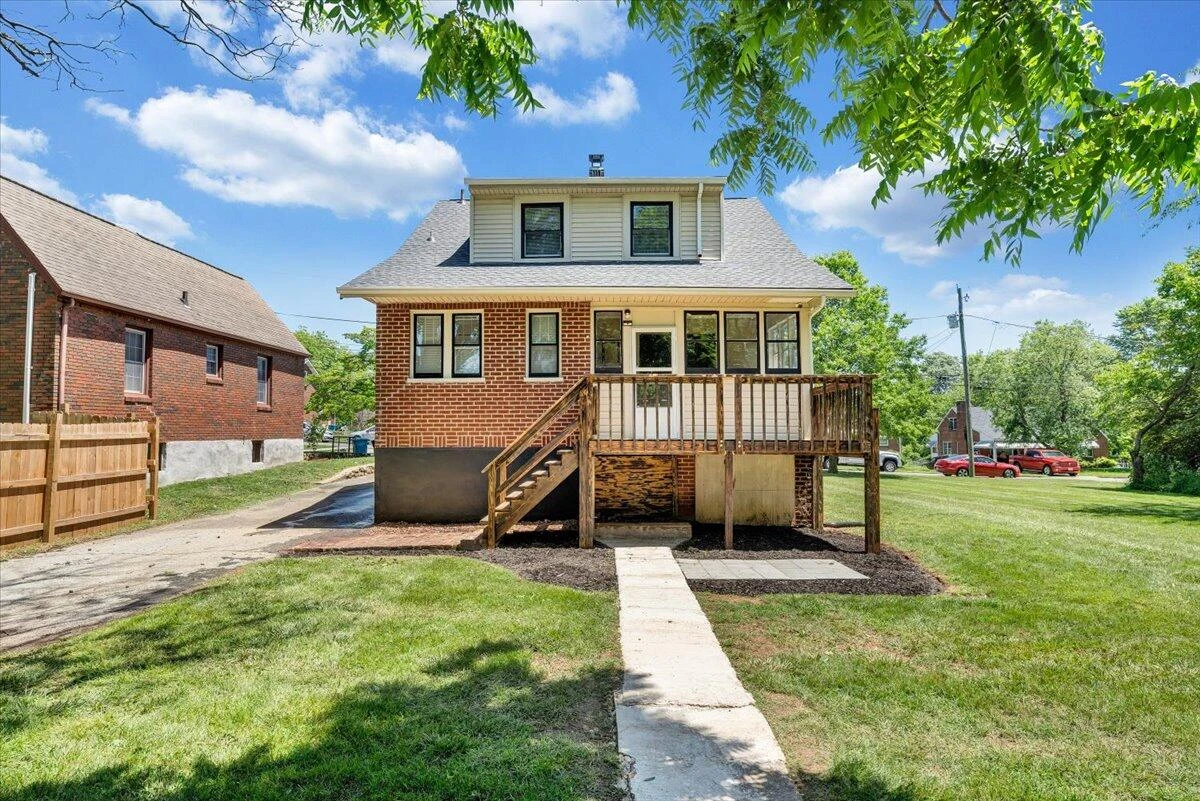 3518 Princeton CIR - Photo 12