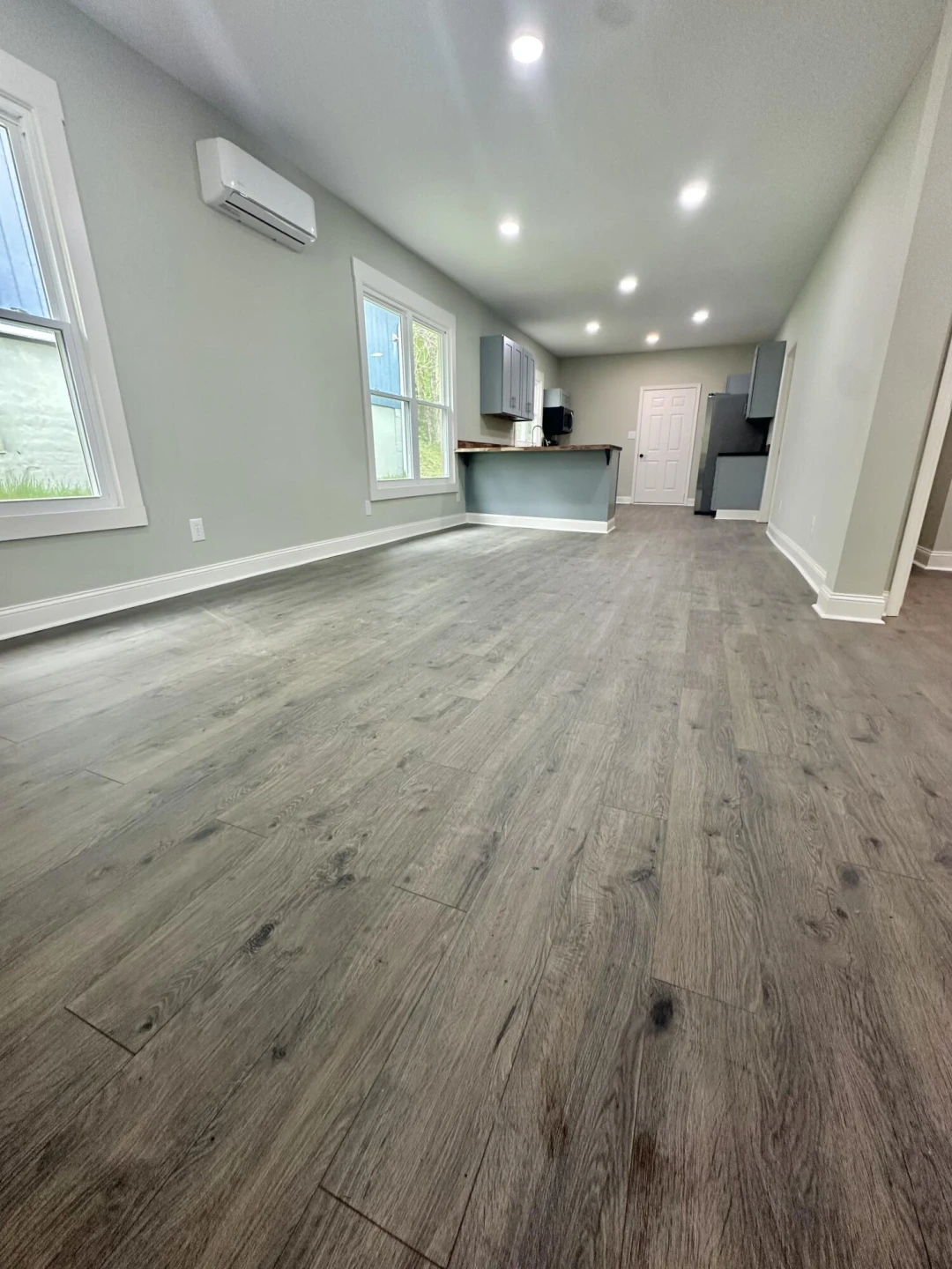 381 Roxbury ST - Photo 13
