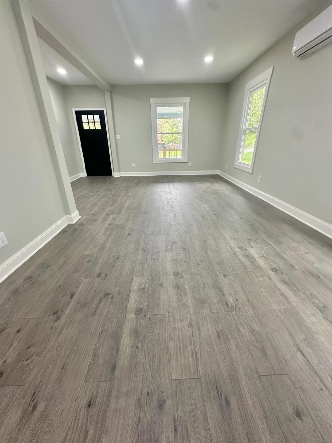 381 Roxbury ST - Photo 14