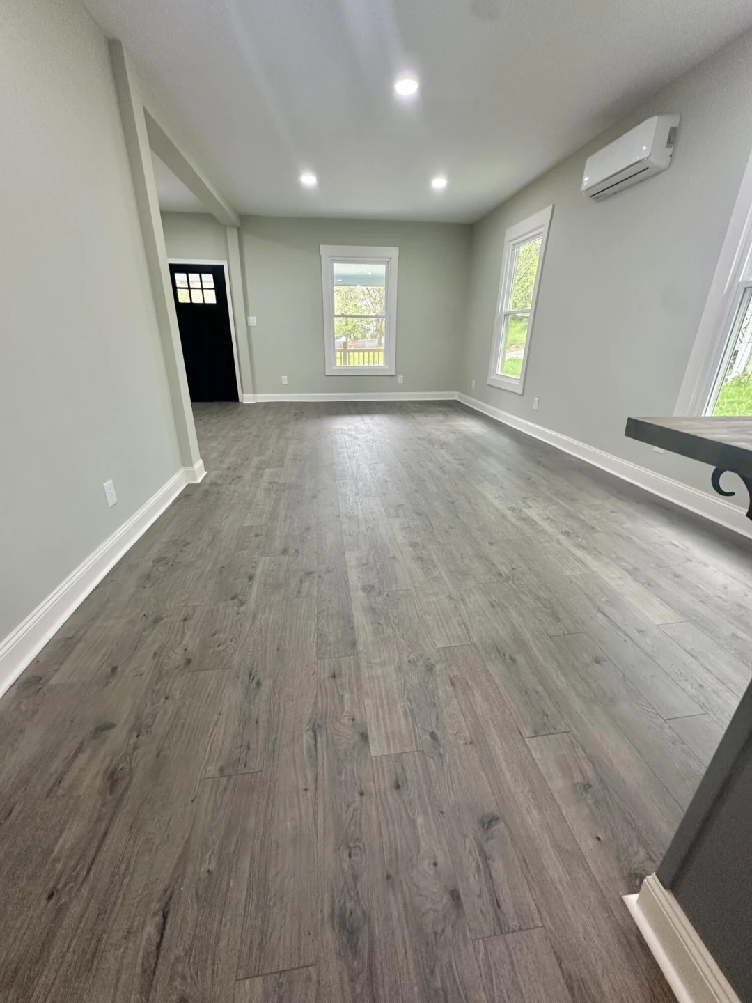 381 Roxbury ST - Photo 15