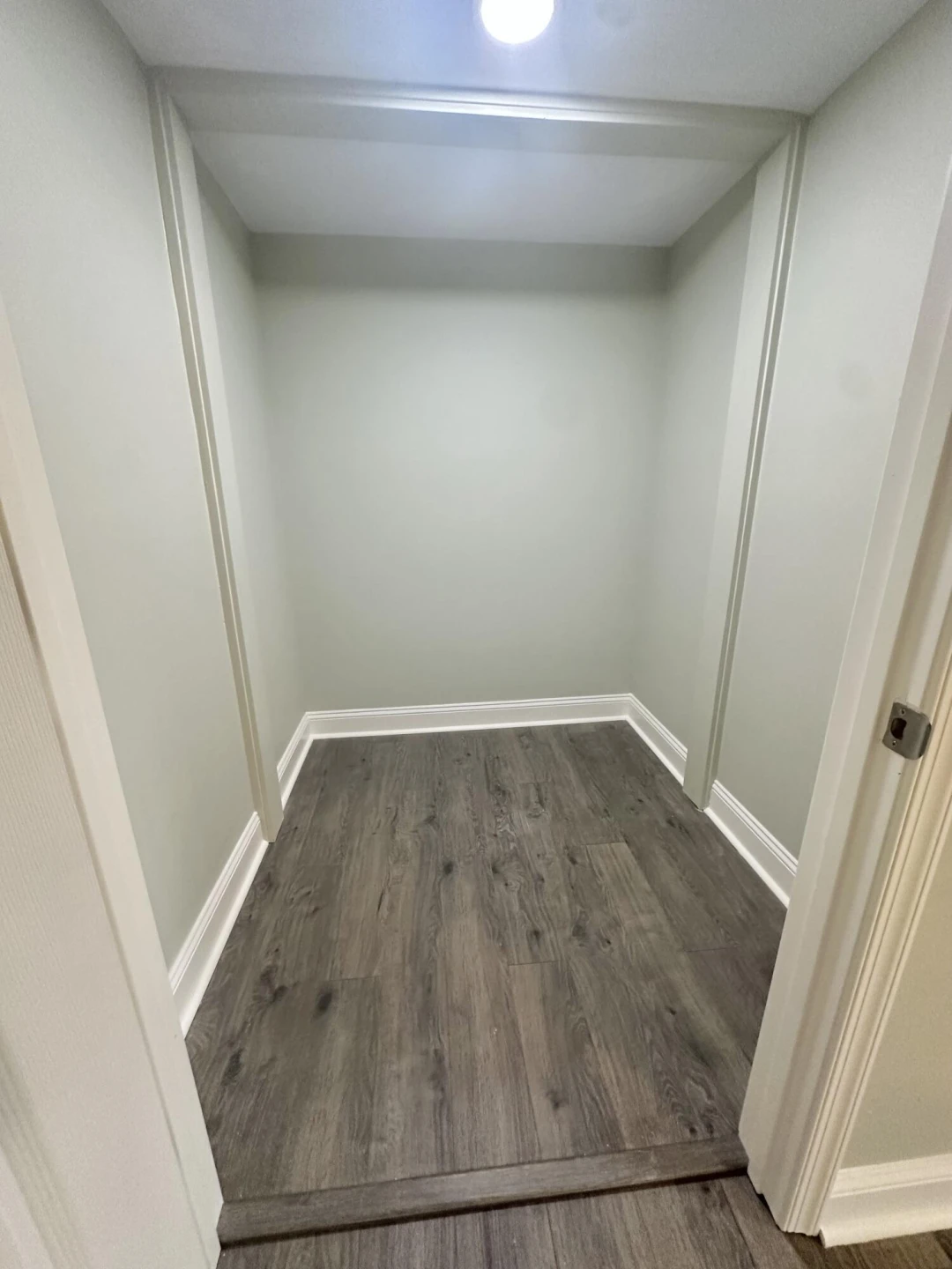 381 Roxbury ST - Photo 30