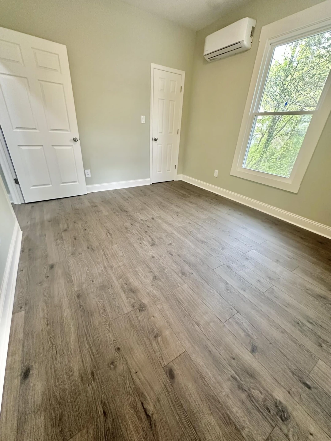 381 Roxbury ST - Photo 35