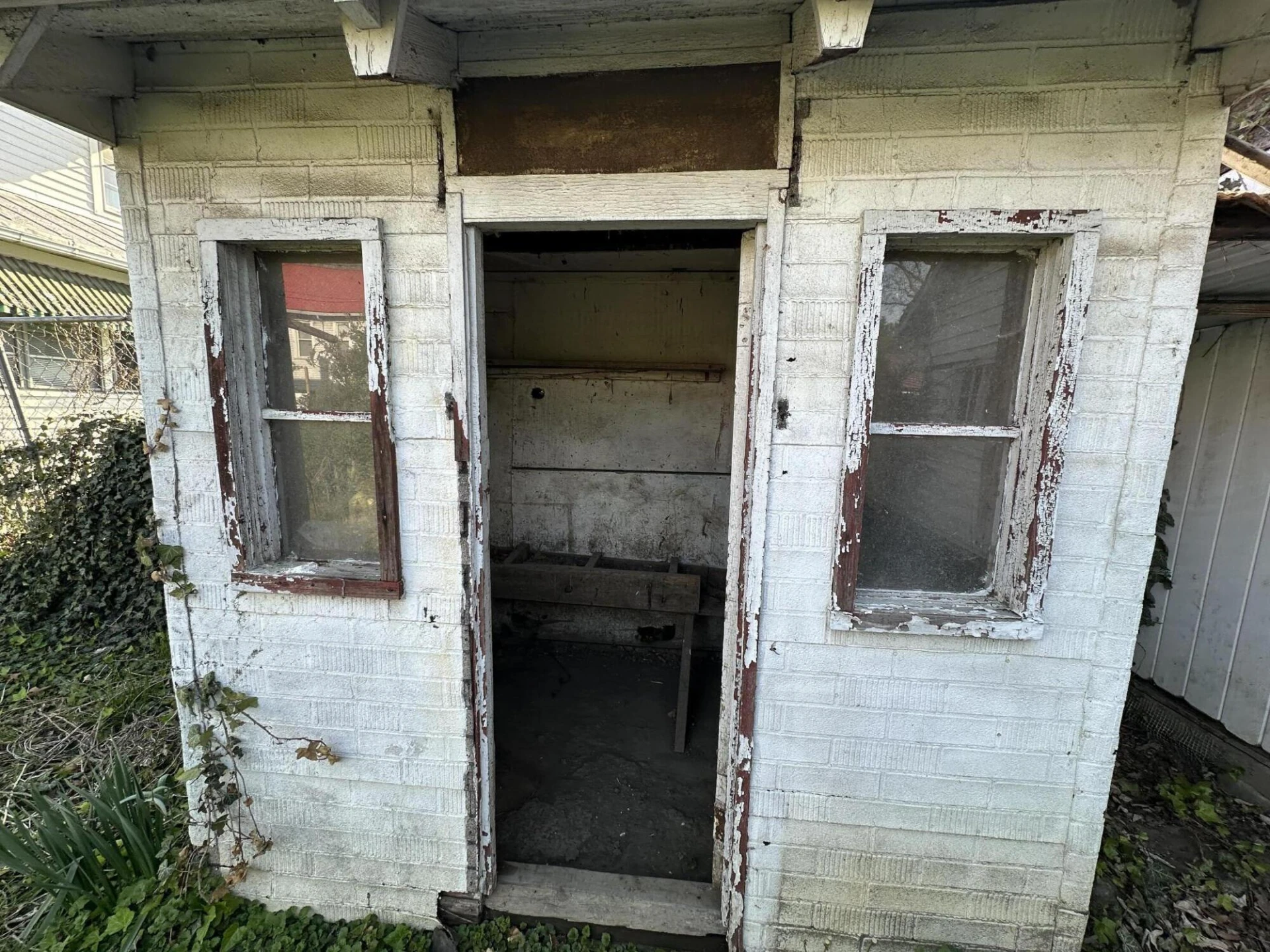 318 Ridgeway St - Photo 15