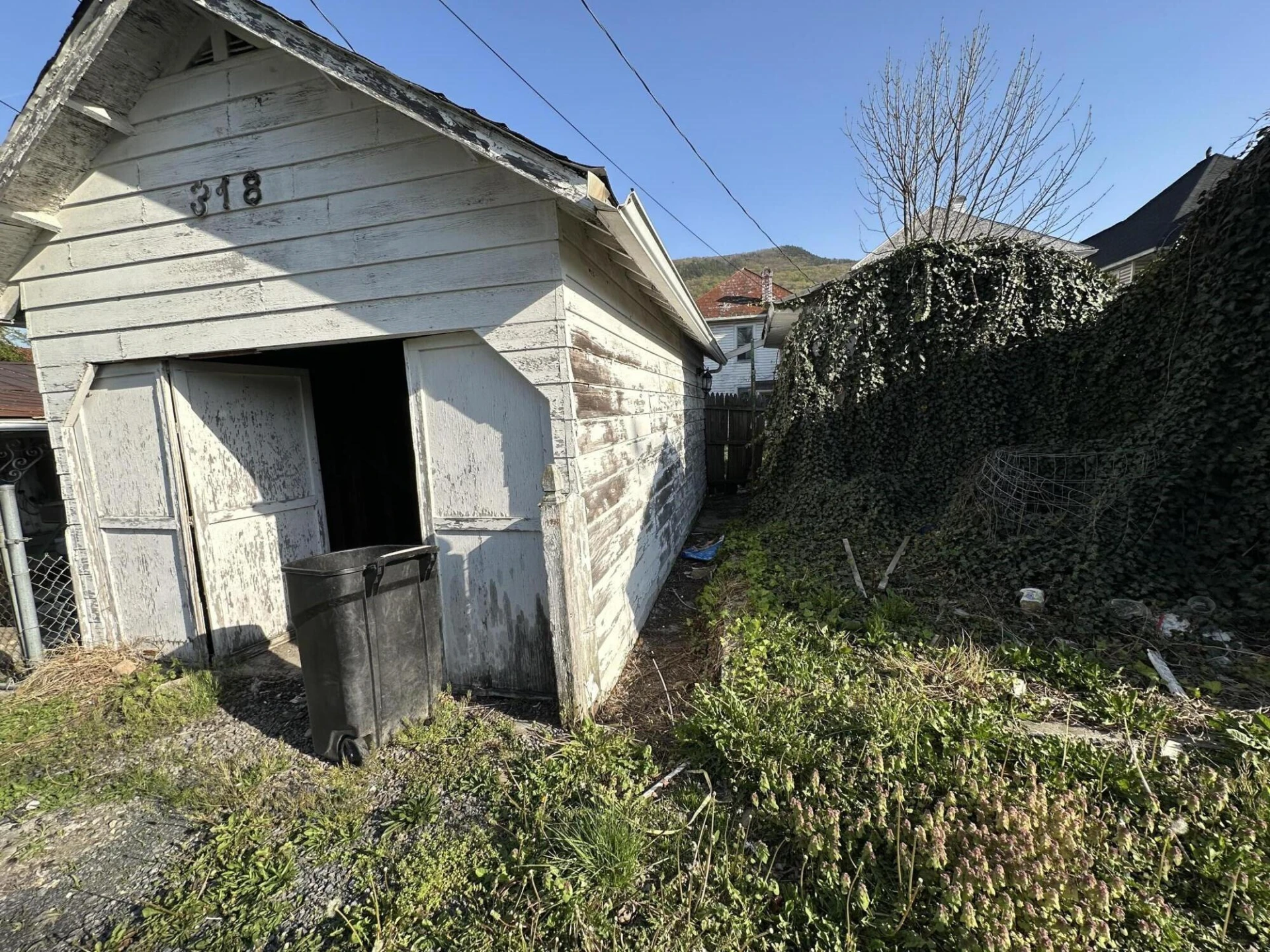318 Ridgeway St - Photo 24