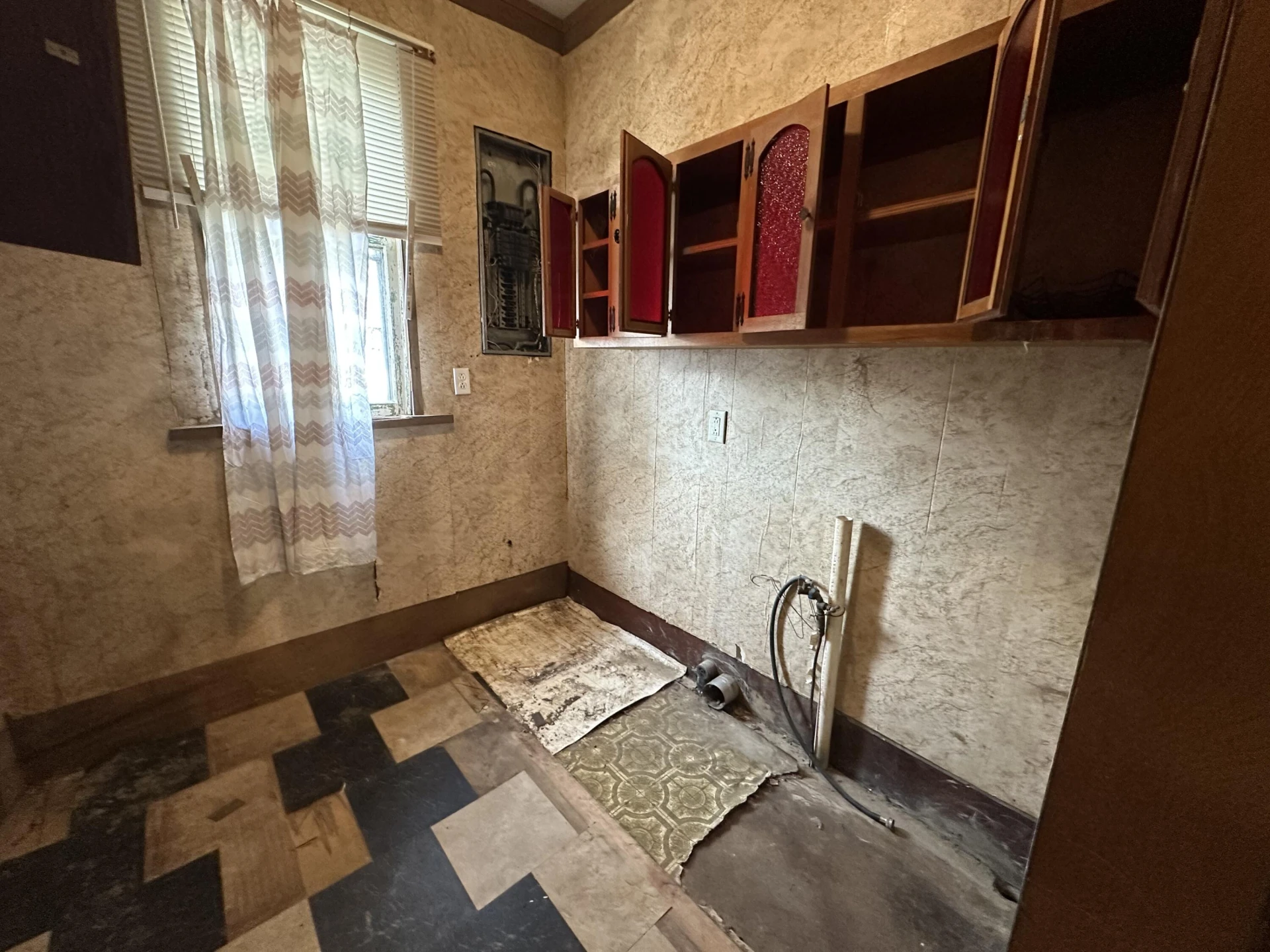 318 Ridgeway St - Photo 39