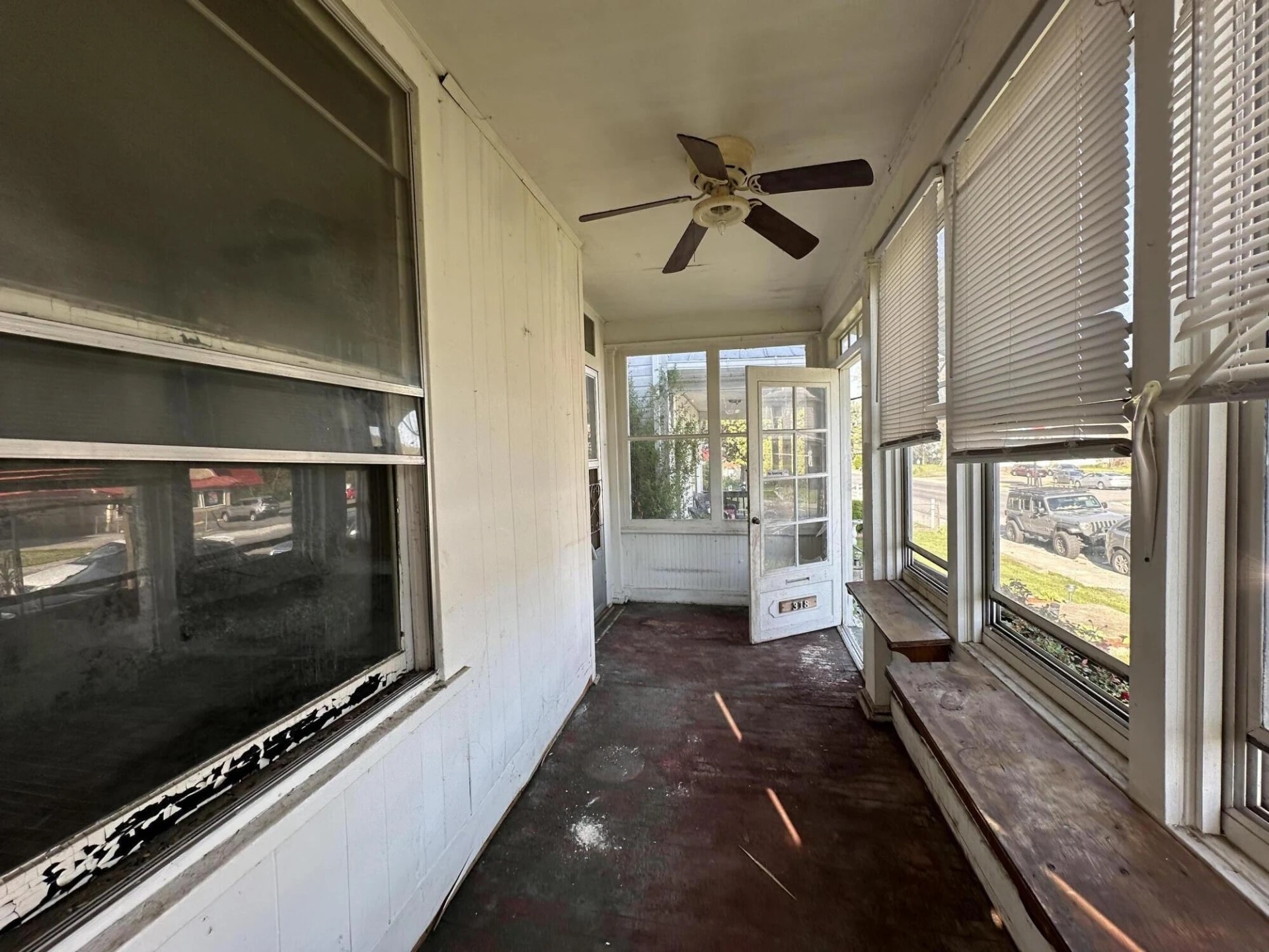 318 Ridgeway St - Photo 62