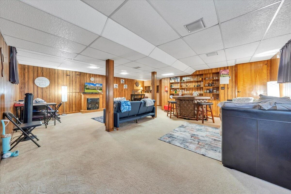 201 Maplelawn AVE - Photo 21