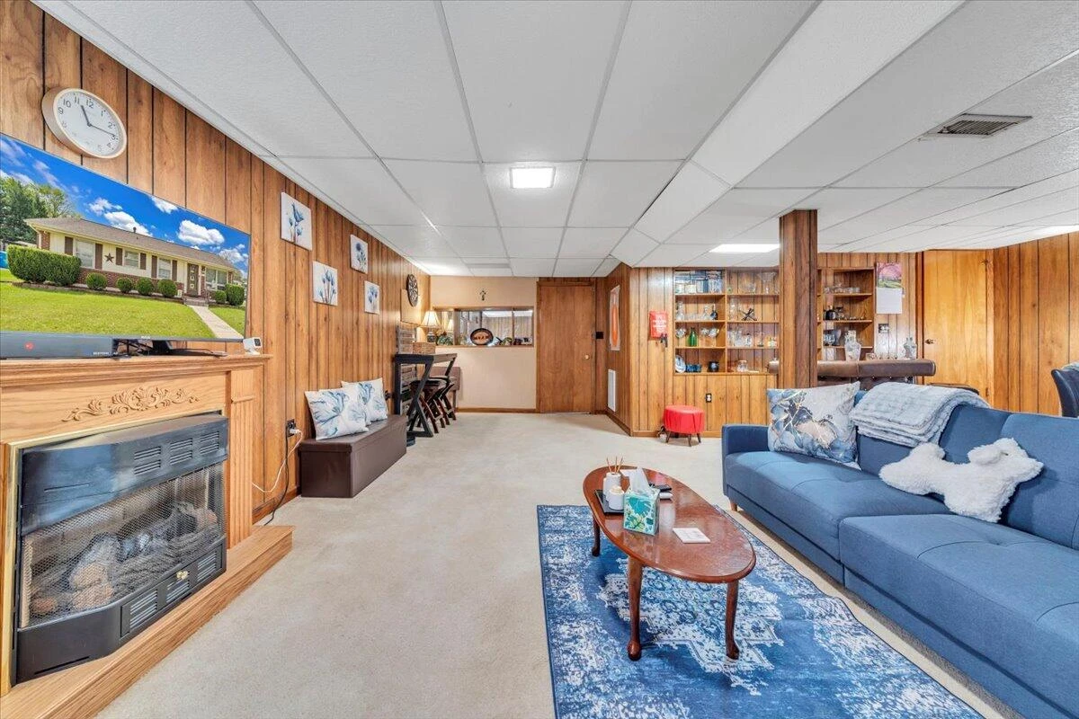 201 Maplelawn AVE - Photo 25