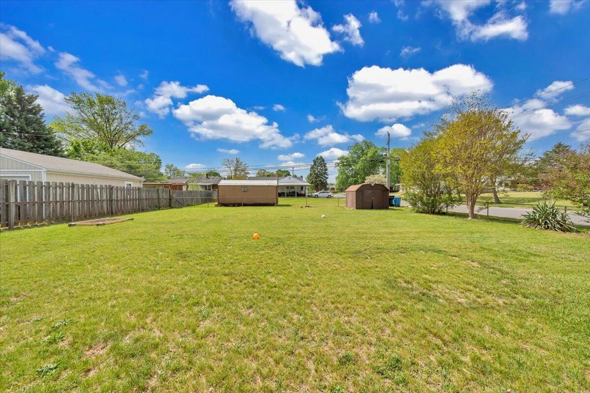 201 Maplelawn AVE - Photo 30