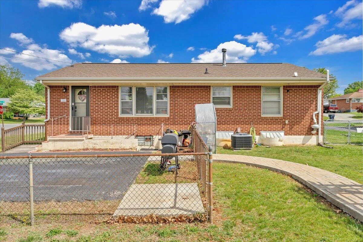 201 Maplelawn AVE - Photo 31