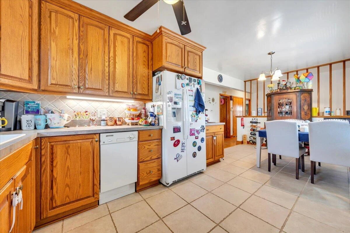 201 Maplelawn AVE - Photo 8