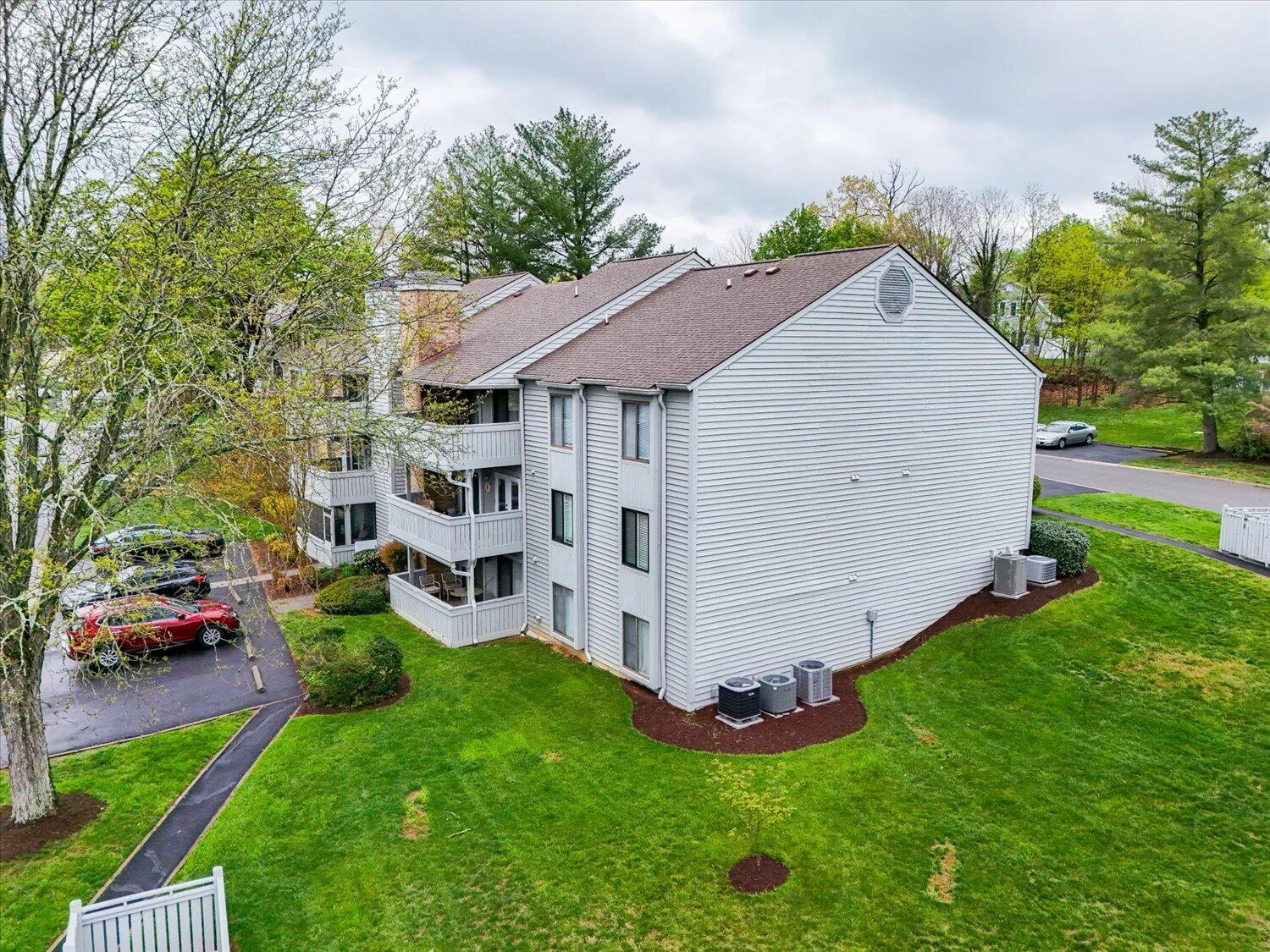 2402 WOOD GATE LN - Photo 19